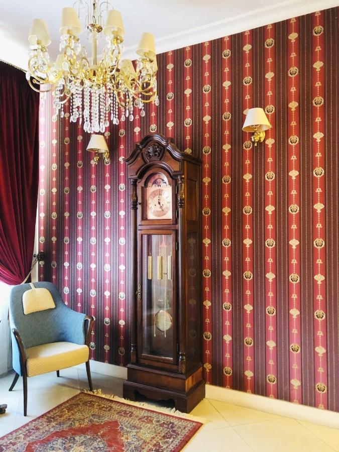 Hotel Angelo D'Oro Ploieşti Kültér fotó