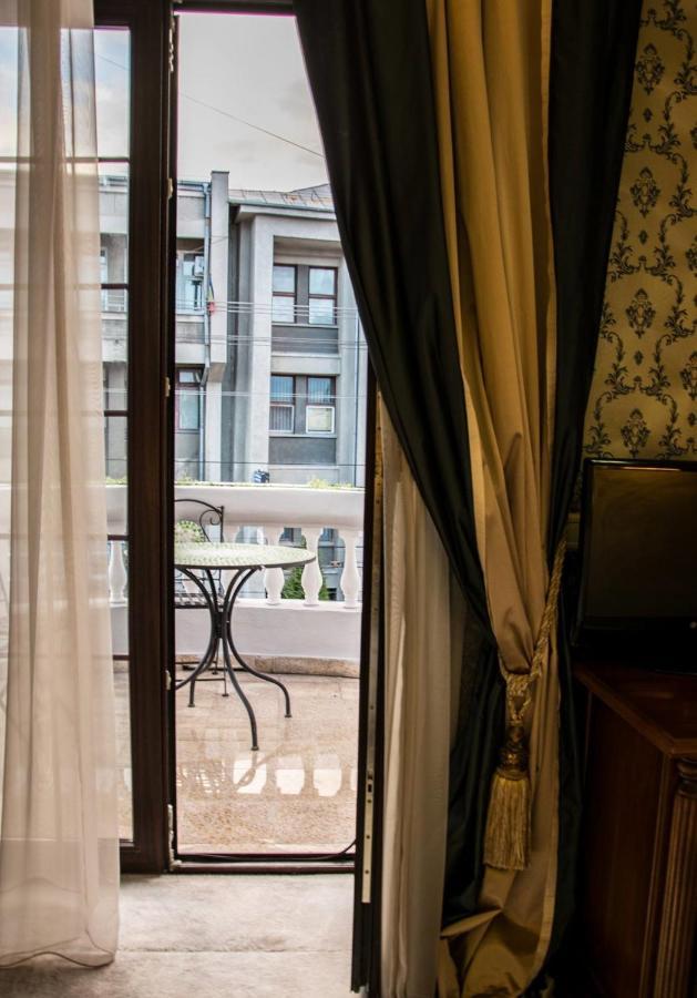 Hotel Angelo D'Oro Ploieşti Kültér fotó