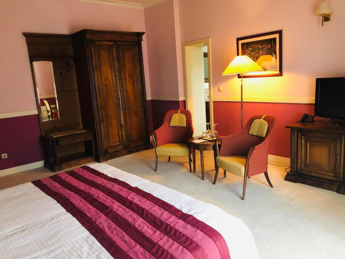 Hotel Angelo D'Oro Ploieşti Kültér fotó